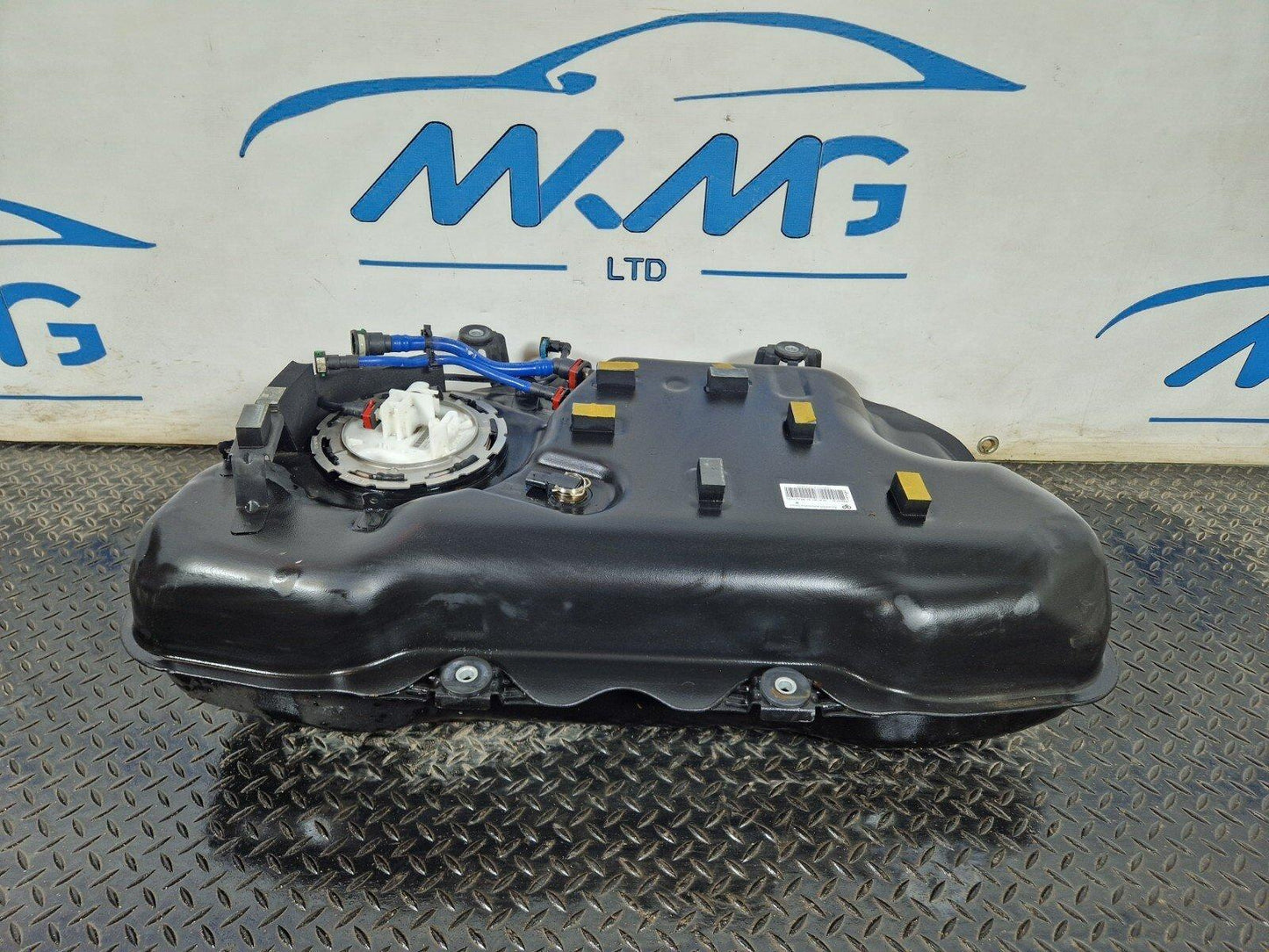 19-ON MERCEDES BENZ CLA C118 1.3 PETROL HYBRID GENUINE FUEL TANK A2474708003