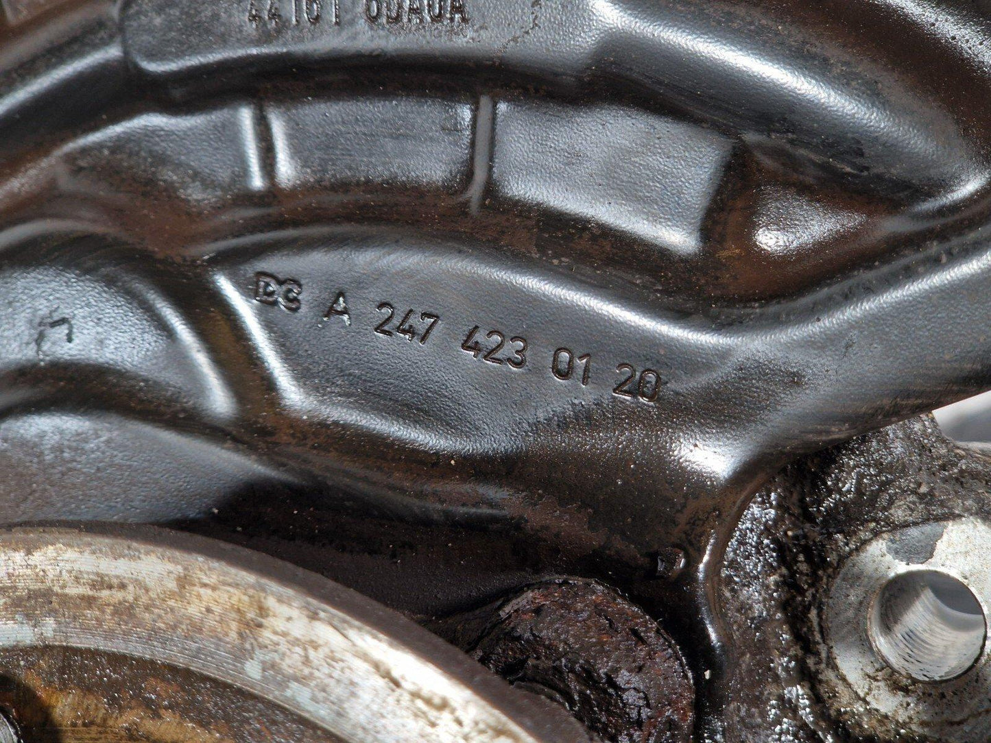 19-ON MERCEDES BENZ B CLASS W247 N/S/R WHEEL HUB & BEARING A2473571300