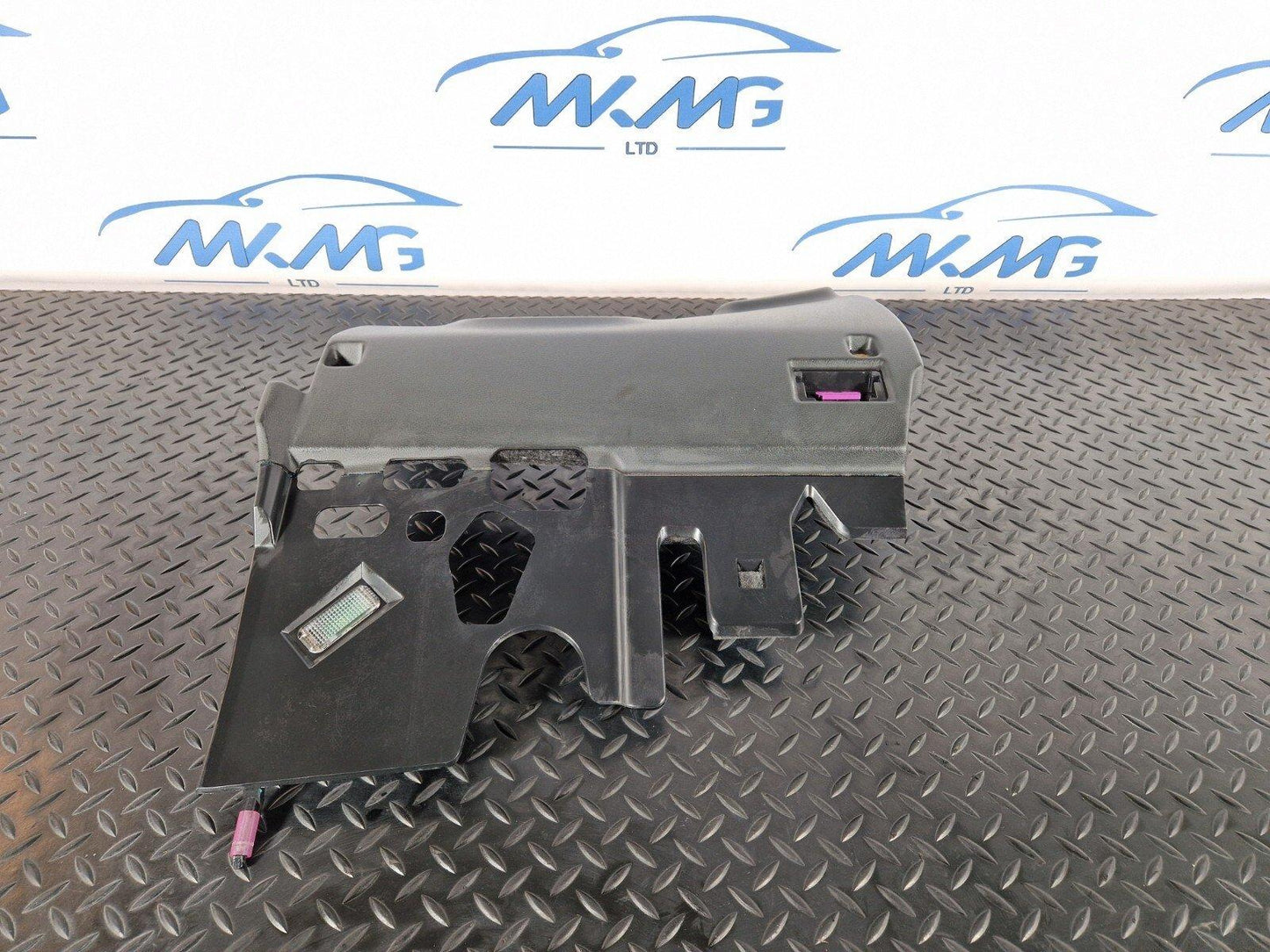 12-18 AUDI A6 C7 DASHBOARD LOWER TRIM COVER FRONT RIGHT DRIVER SIDE 4G2863076