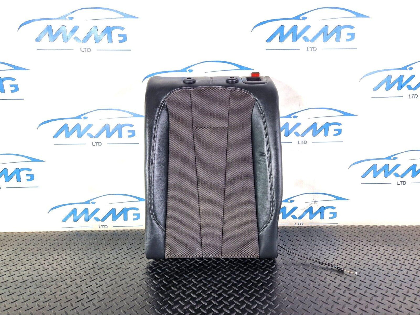16-19 AUDI A4 AVANT B9 S-LINE REAR N/S HALF BLACK LEATHER  BACKREST