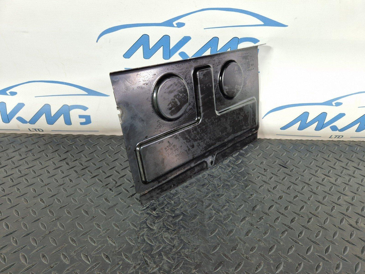 14-23 MERCEDES BENZ VITO W447 OEM CENTRE TOP SEAT BASE A4479112800