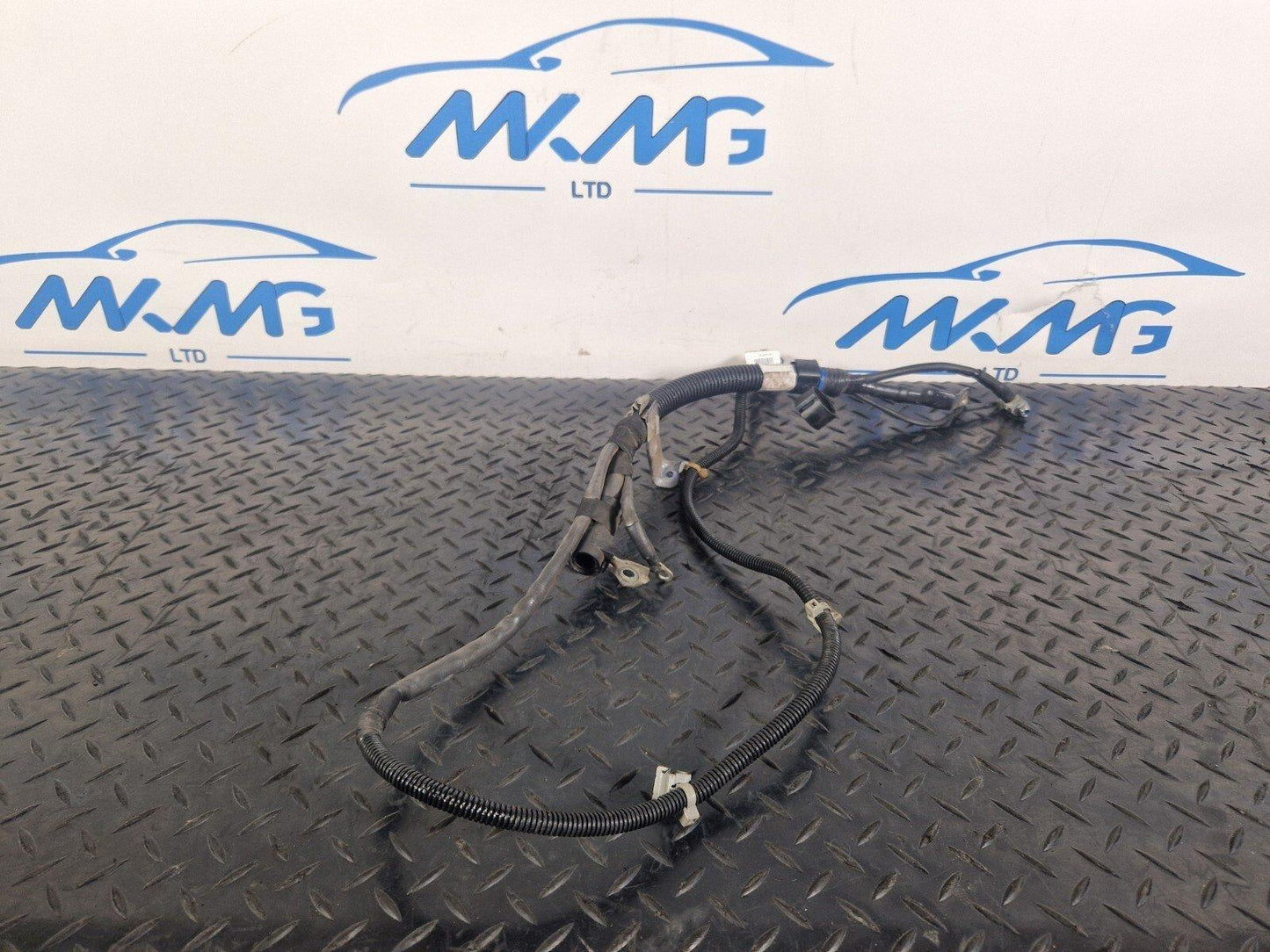 14-21 MERCEDES BENZ C300h W205 STARTER / ALTERNATOR CABLE A2055404003