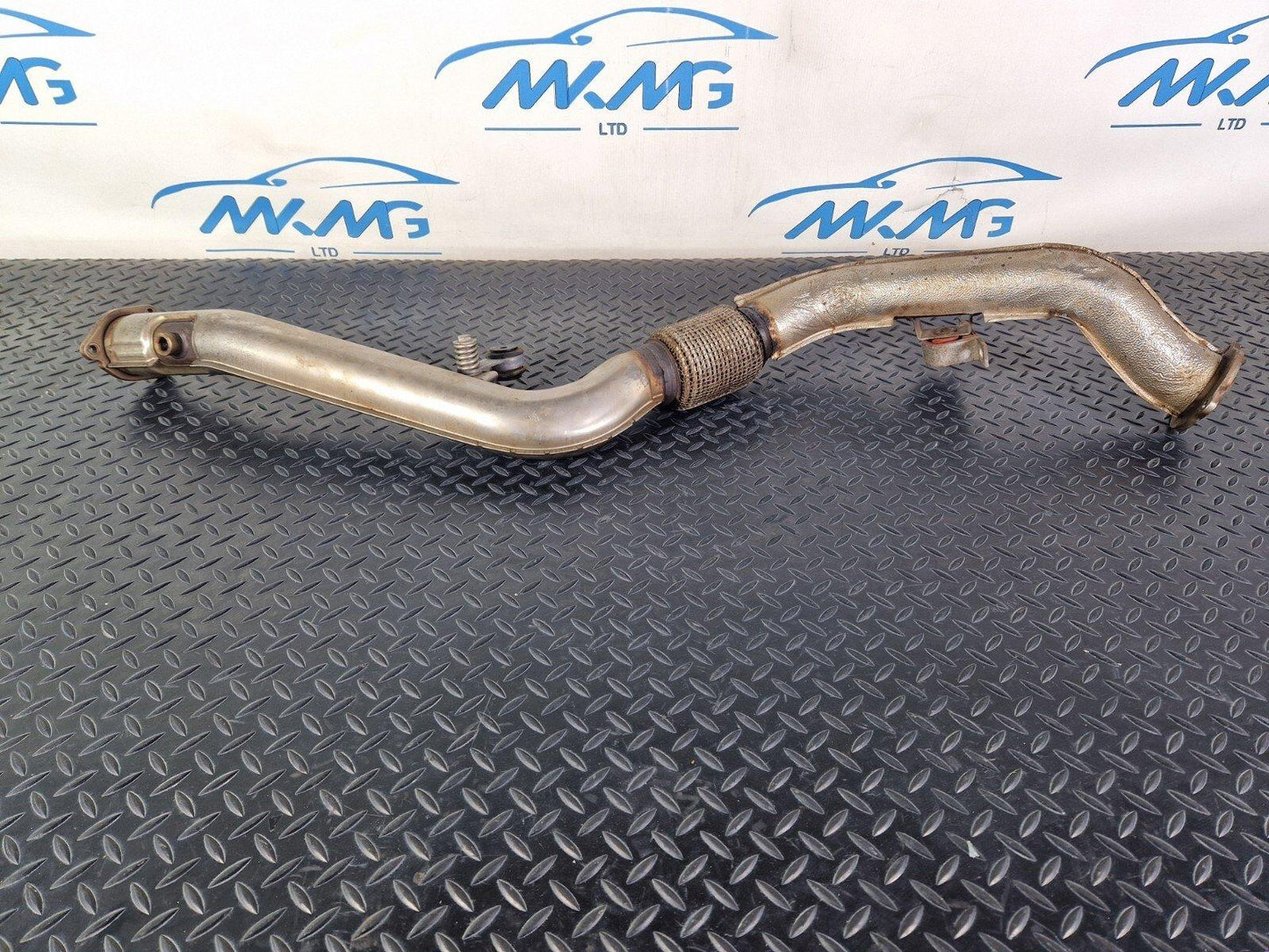 16-19 AUDI A4 B9 S-LINE EXHAUST FLEXIBLE PIPE 8W0253300E