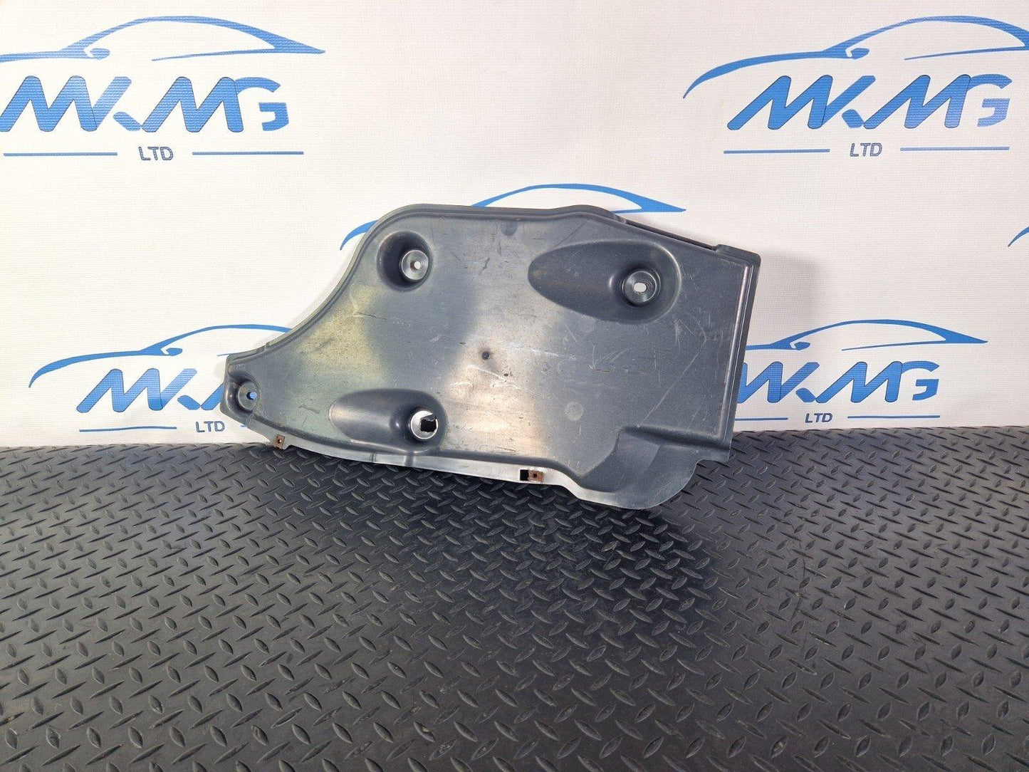 12-18 AUDI A6 C7 GENUINE LEFT SIDE UNDERBODY SHIELD COVER PANEL TRIM 4G0825215B