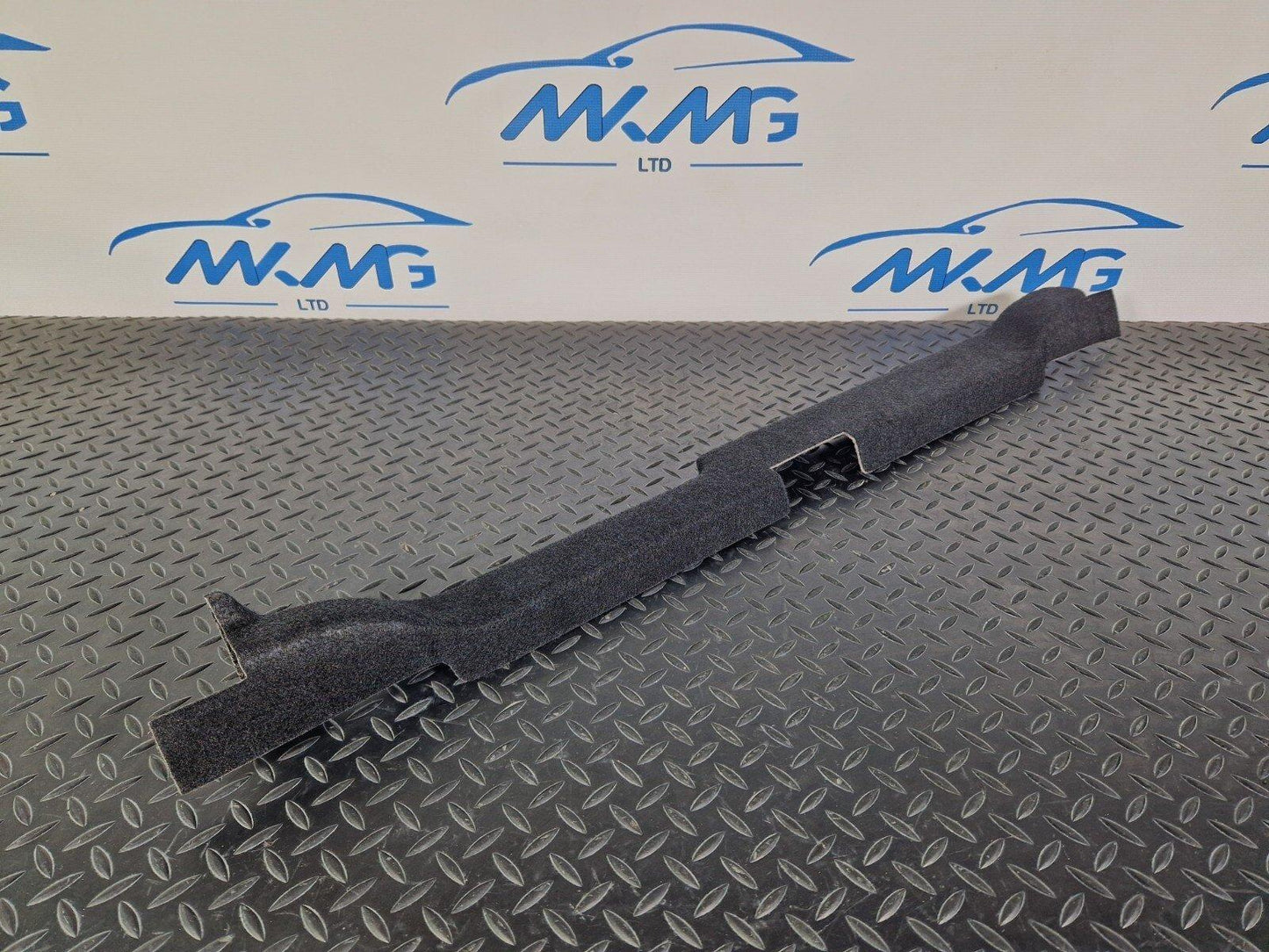 14-21 MERCEDES BENZ C200d W205 BOOT TRUNK COMPARTMENT A20568447