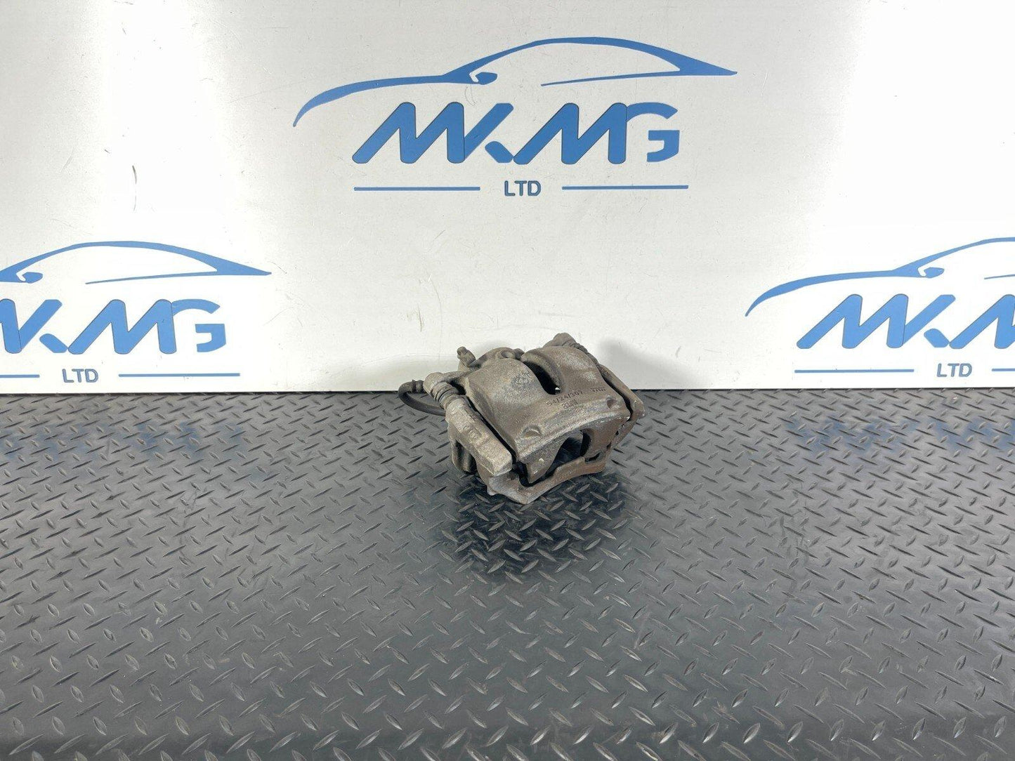 BMW 2 Gran Coupe F44 Front Right Brake Caliper 6798946