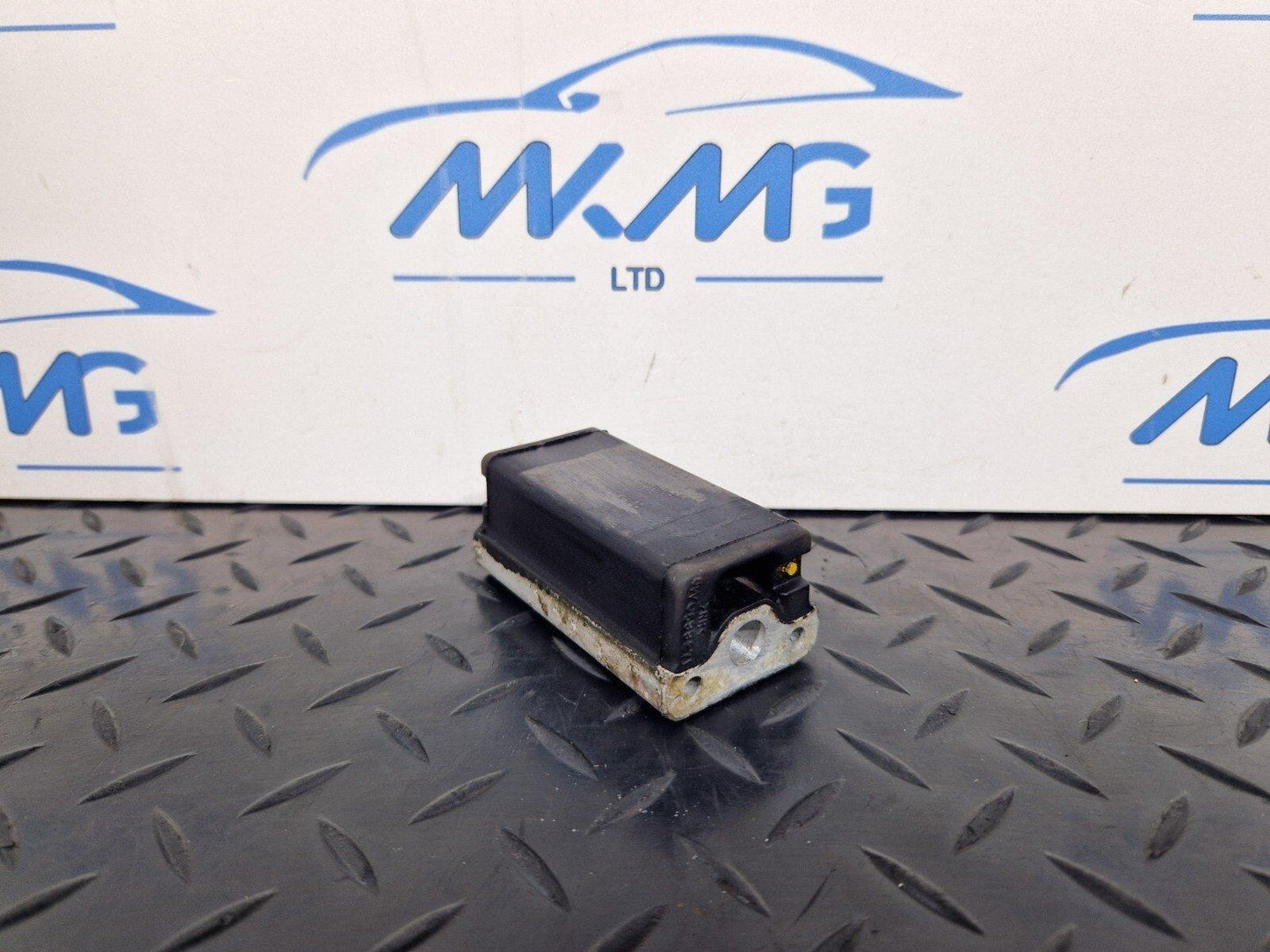 16-23 AUDI S5 COUPE GENUINE REAR SUSPENSION SUBFRAME RUBBER ABSORBER 8W0599271