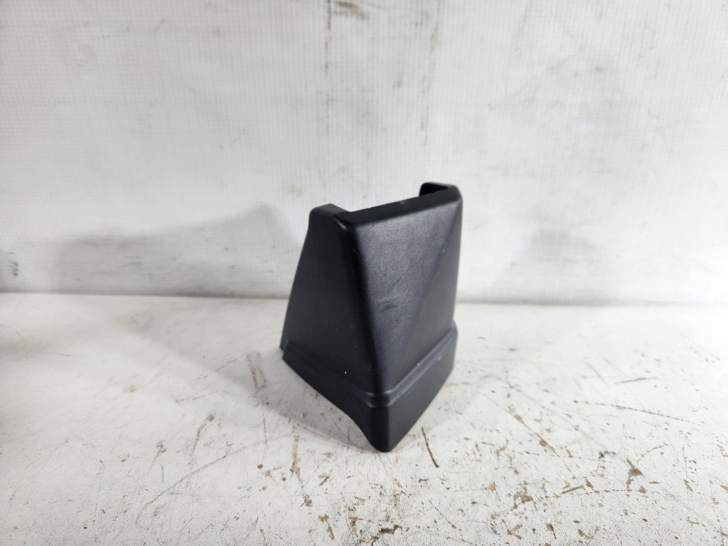 Audi Q7 4M Genuine Rear Left N/S Seat Rail Trim Cover 4M0883687