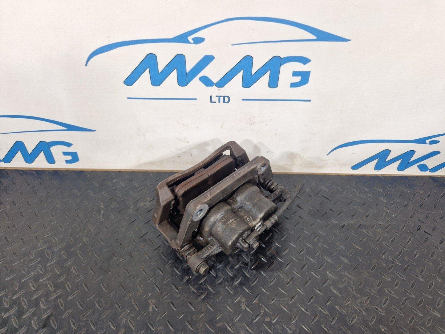 19-ON MERCEDES A CLASS W177 GENUINE LEFT N/S FRONT BRAKE CALIPER A1774213300