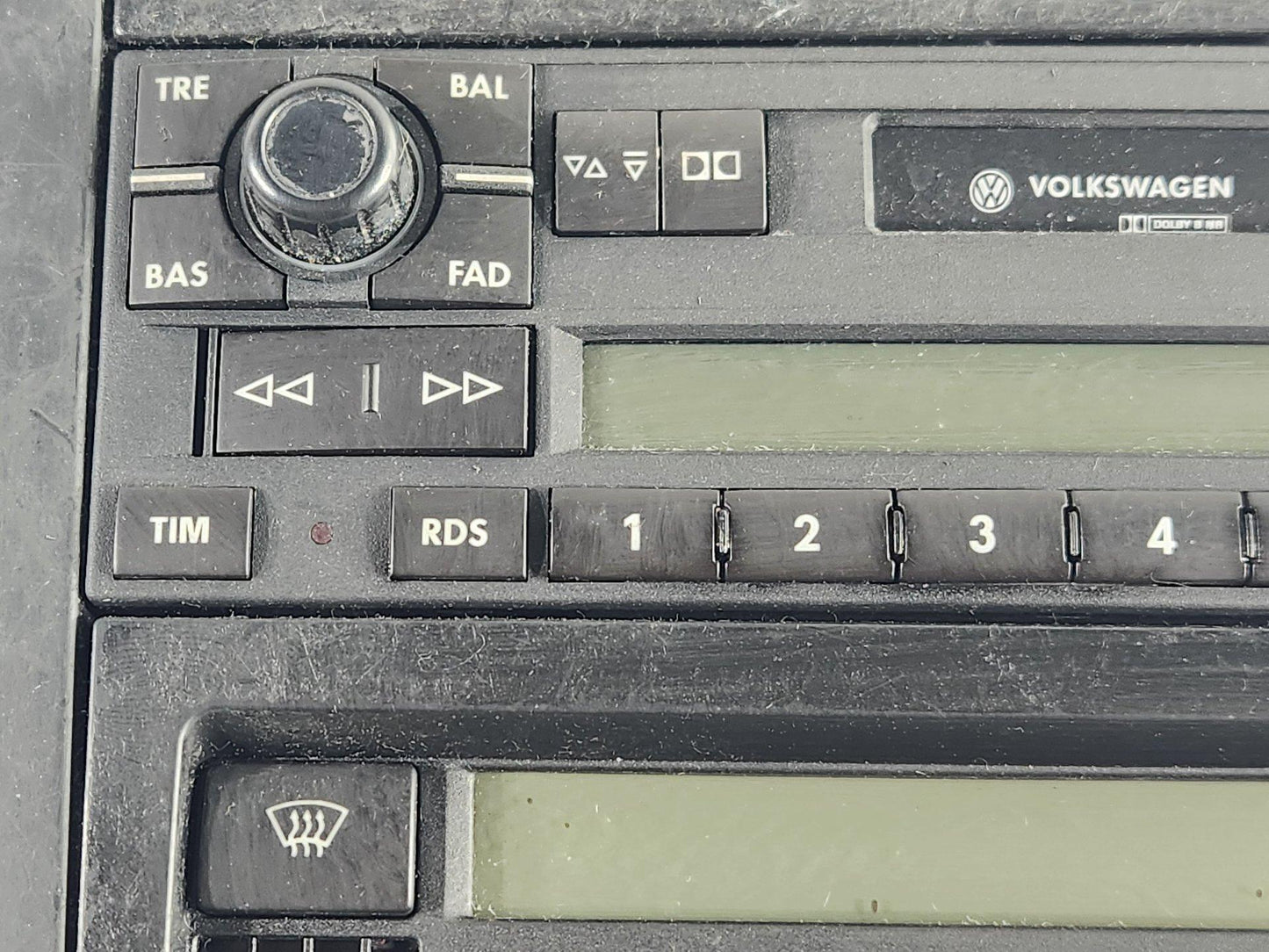 Volkswagen Golf V5 Radio Cassette Player Climate Control Head Unit 1J0035186D