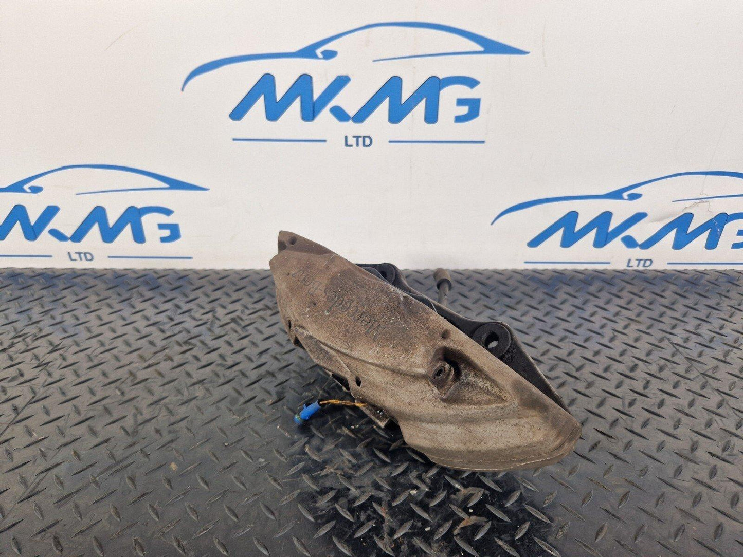 14-21 MERCEDES BENZ C300h W205 FRONT RIGHT DRIVER SIDE BRAKE CALIPER
