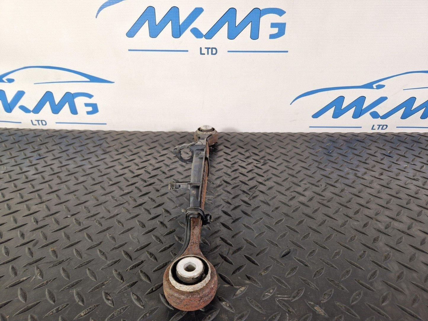 11-19 MERCEDES BENZ ML W166 GENUINE REAR RIGHT CONTROL ARM A1664230823