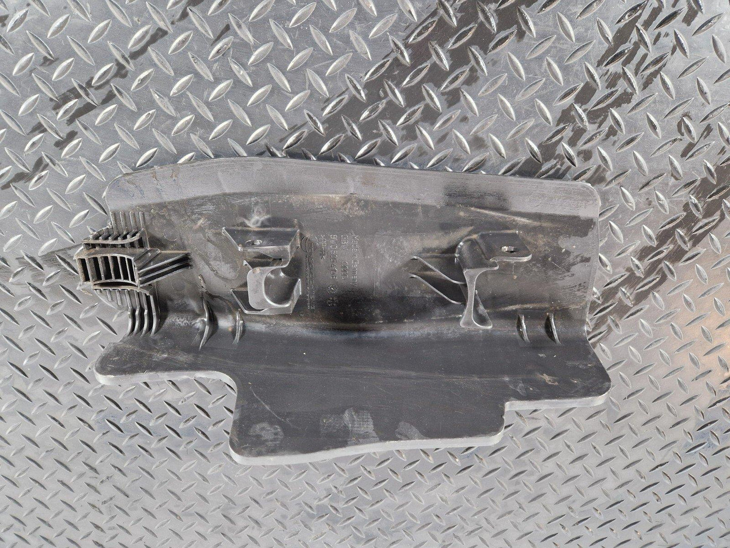 16-24 AUDI A5 F5 GENUINE REAR LEFT CONTROL ARM COVER 8W0505415E