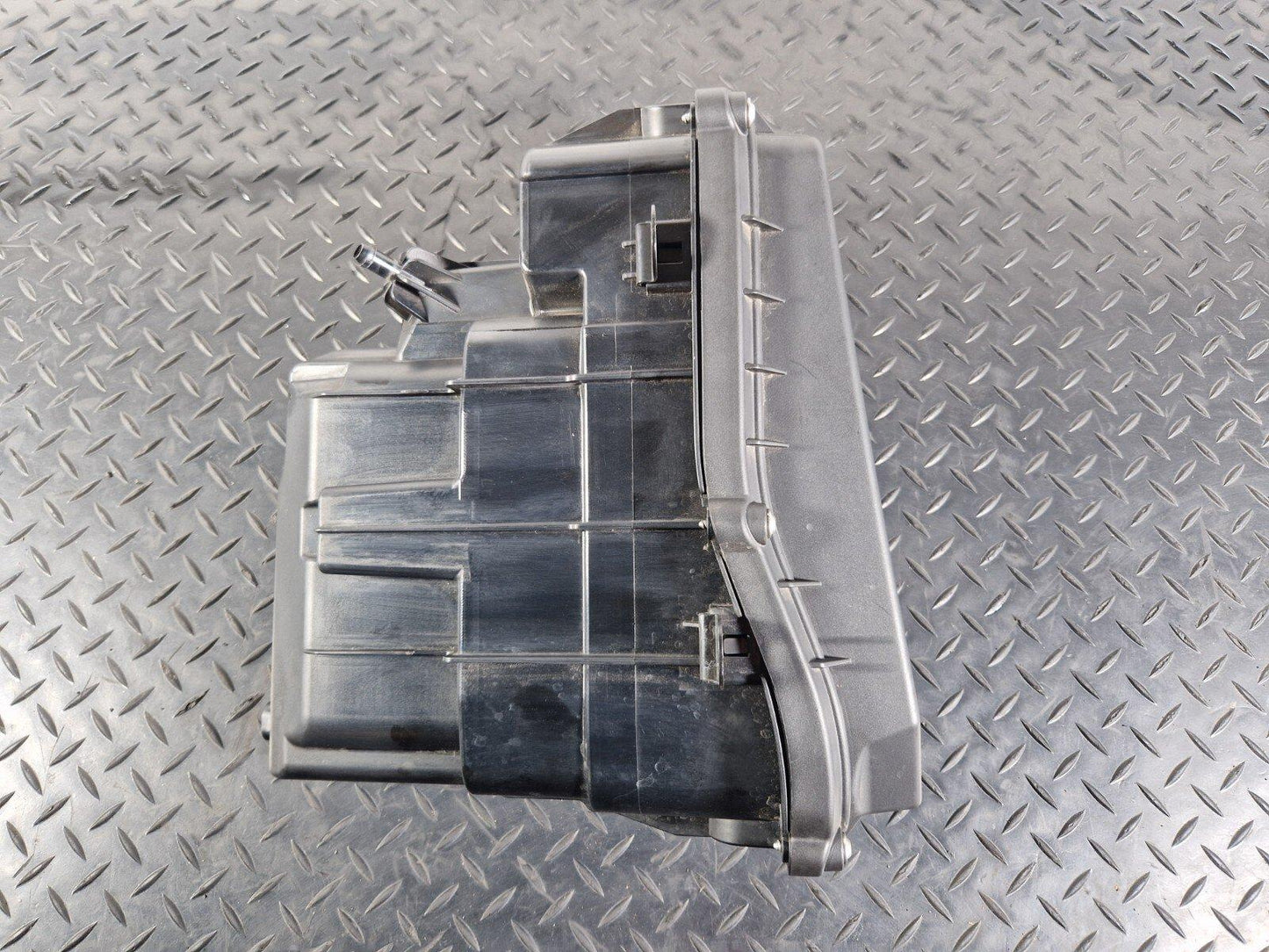 12-18 BMW 4 SERIES F36 M-SPORT ECU COMPUTER BOX HOUSING COVER PROTECTION 8509916