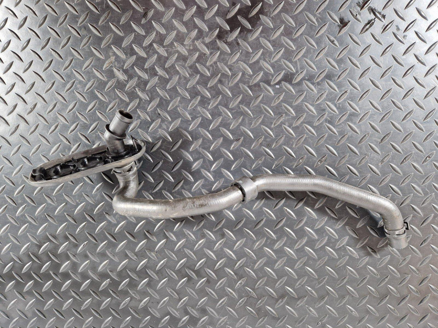 16-24 AUDI A5 F5 ENGINE COOLANT HOSE PIPE 8W2819332