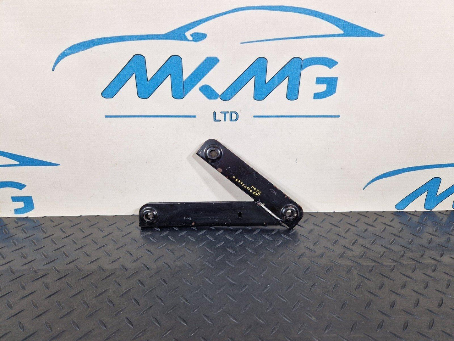 14-23 MERCEDES BENZ VITO W447 GENUINE FRONT AXLE CARRIER STRUT A4476200085