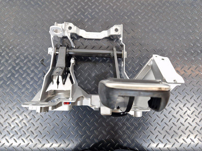 16-19 AUDI A4 AVANT B9 S-LINE BRAKE PEDAL ASSEMBLY BRACKET MOUNT 8W2723117