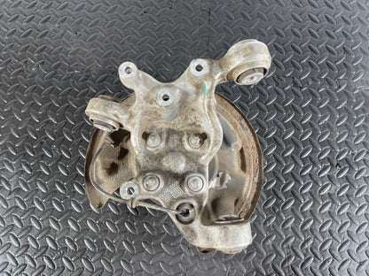 12-18 MERCEDES A CLA W176 C117 GENUINE REAR PASSENGER SIDE WHEEL HUB A2460306
