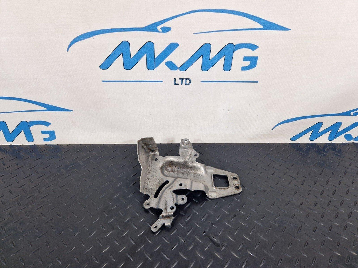 MERCEDES A B CLASS 1.8/2.1 W176 W246 GLOW PLUG RELAY SUPPORT BRACKET A6510901641
