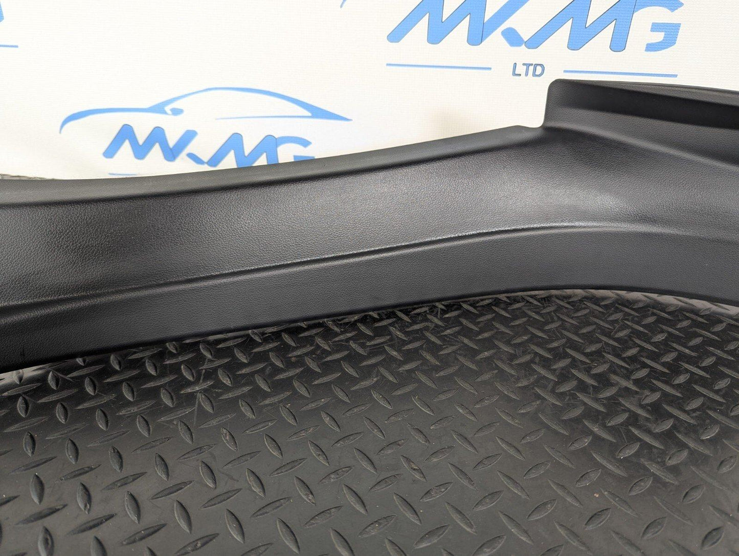 10-17 AUDI A8 4H  REAR RIGHT INTERIOR STEP PLATE TRIM 4H0864608F