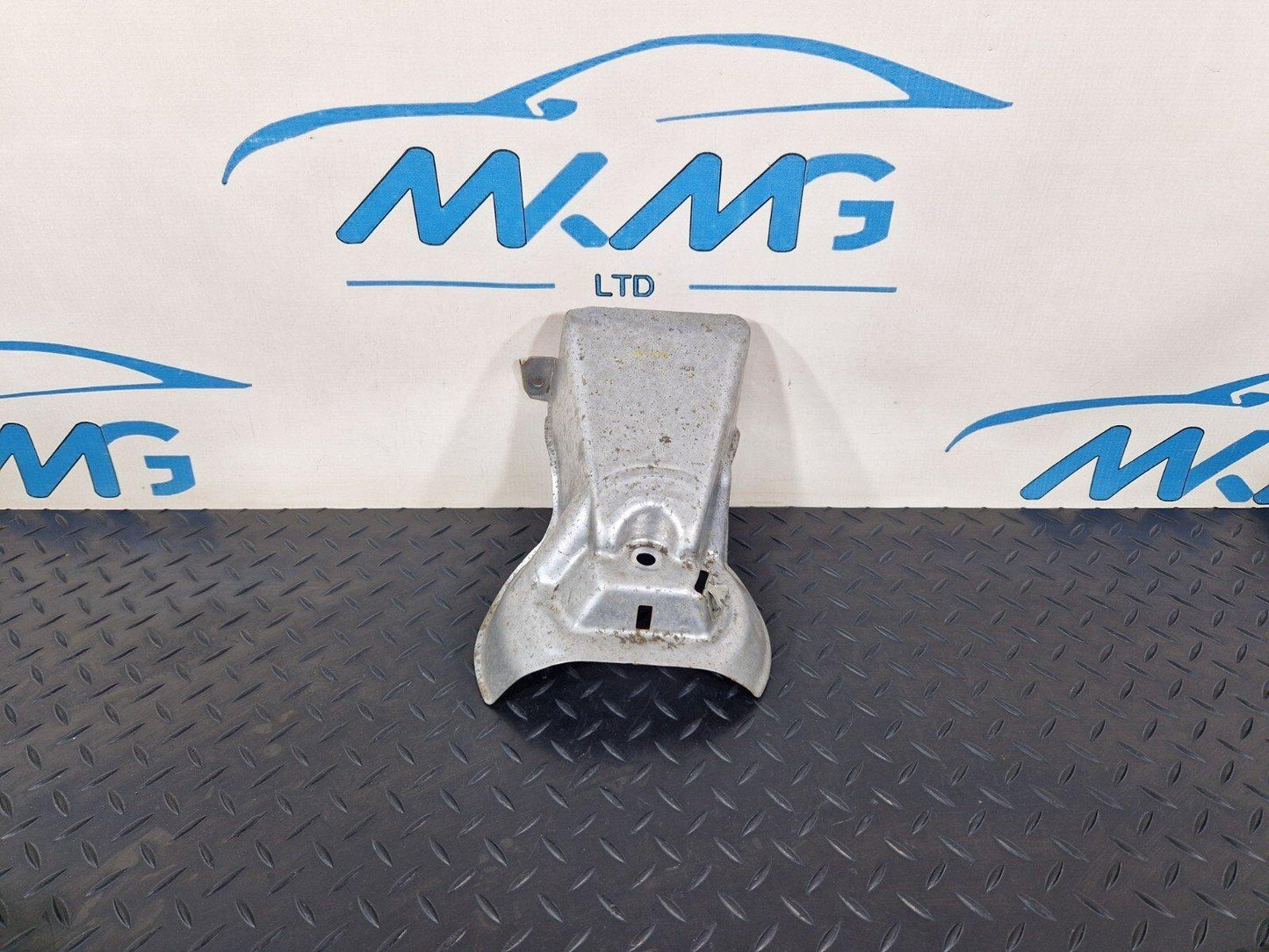 14-21 MERCEDES BENZ C200 W205 OEM ENGINE MOUNT COVER A2052400345