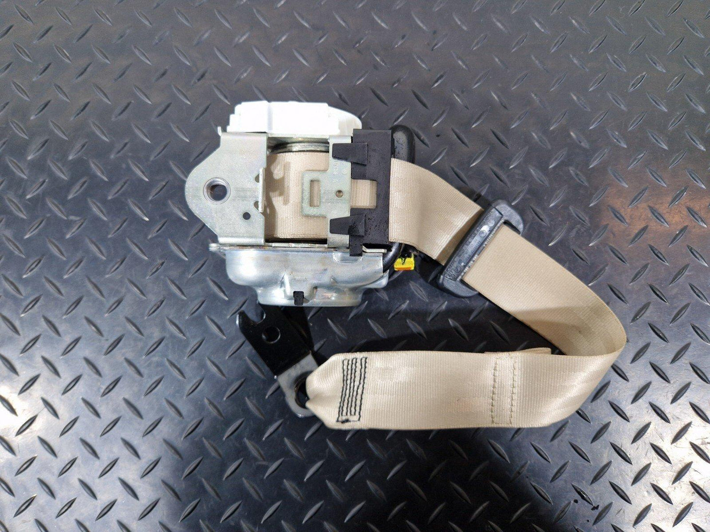 16-24 AUDI A5 F5 COUPE REAR RIGHT DRIVER SIDE SEAT BELT 3G0857737DE 8W6857806G