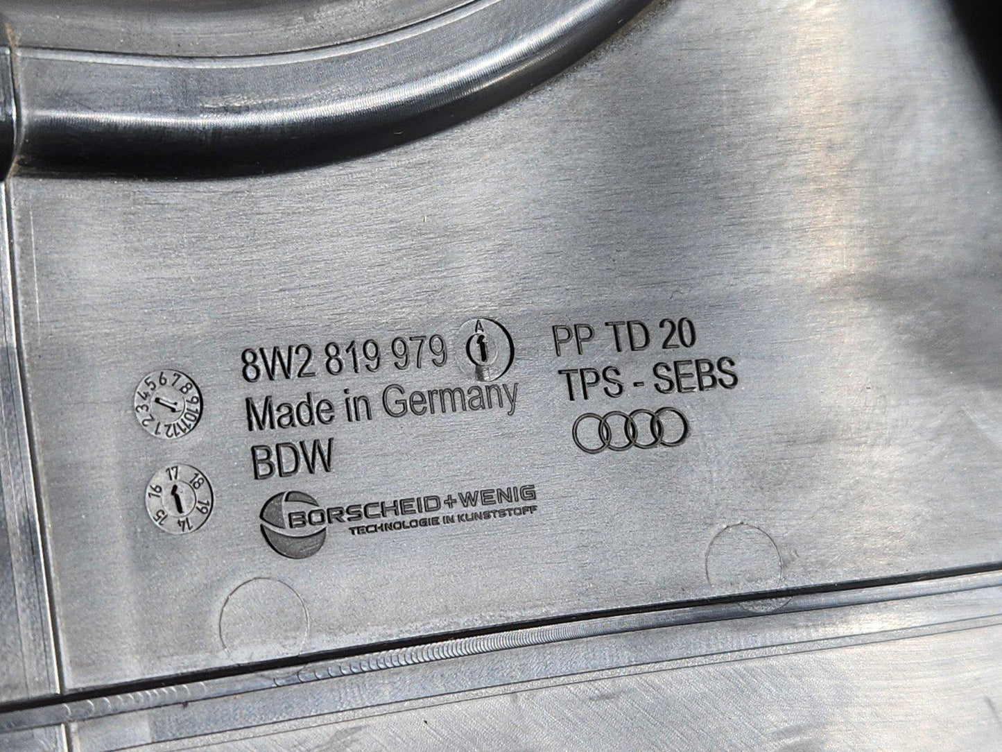 17-24 AUDI S5 F5 GENUINE UNDERHOOD BONNET PLASTIC COVER PANEL 8W2819979