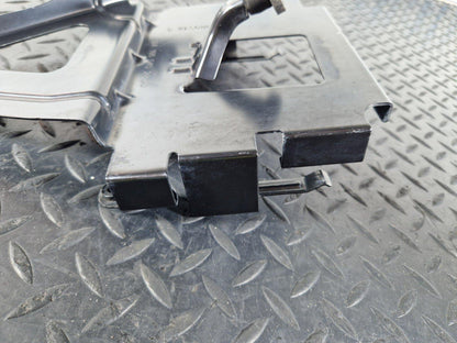 11-19 MERCEDES BENZ ML W166  ENGINE ECU MOUNT SUPPORT HOLD BRACKET A1665452840