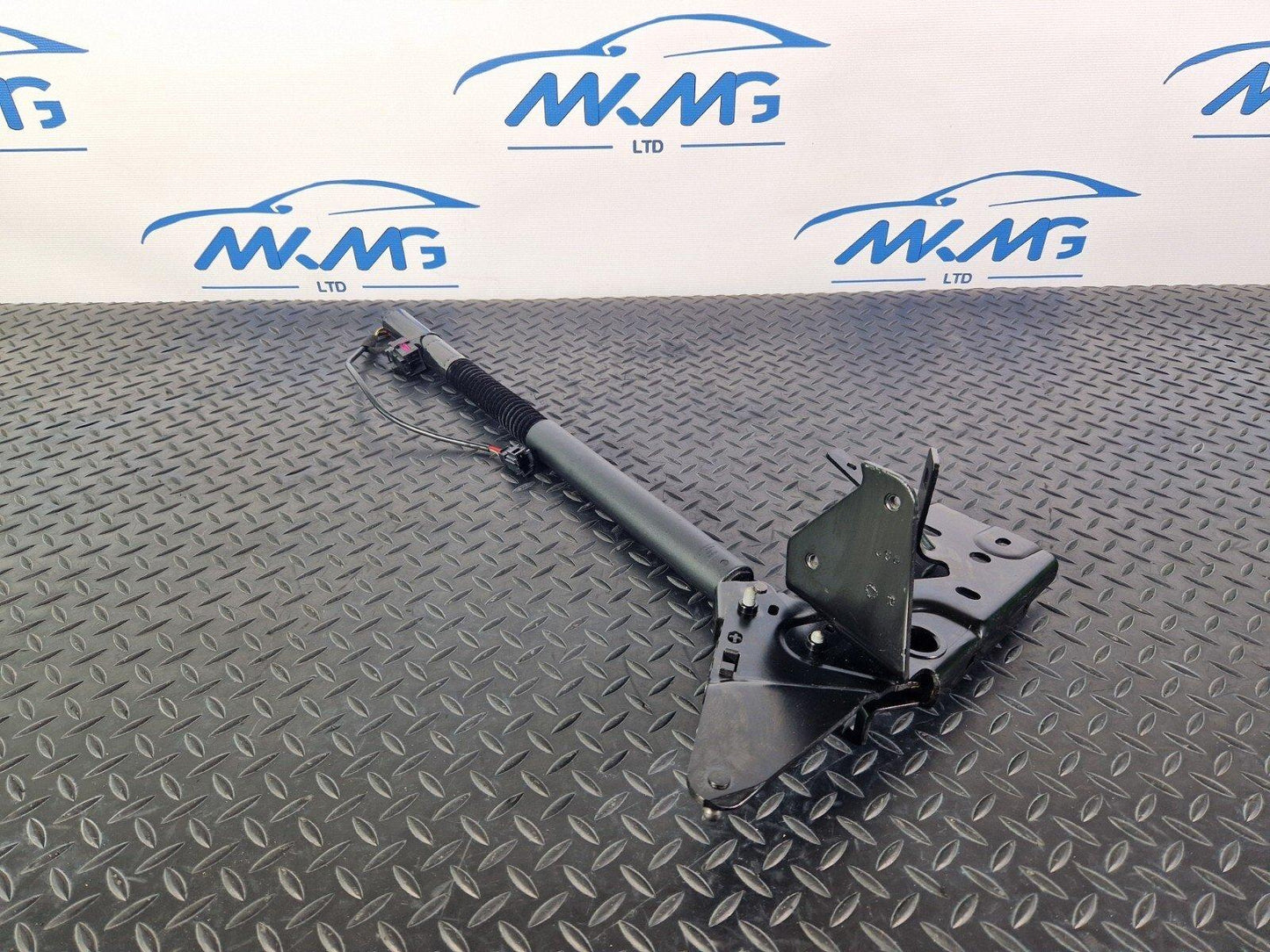 15-18 AUDI A7 4G OEM REAR RIGHT SIDE O/S ELECTRIC BOOT TAILGATE STRUT 4G8827852F
