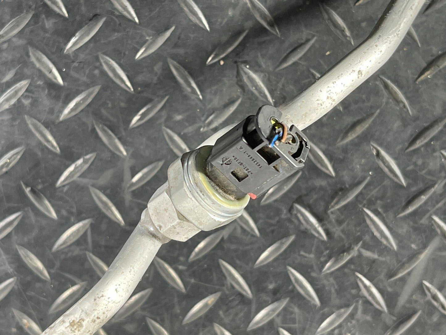 16-22 BMW X1 F48 AC AIR CON CONDITIONING HOSE PIPE 6832951
