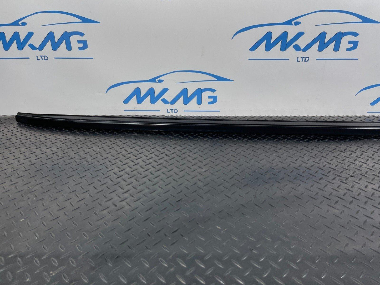 16-22 BMW X1 F48 GENUINE LEFT N/S ROOF RAIL BLACK 7356435