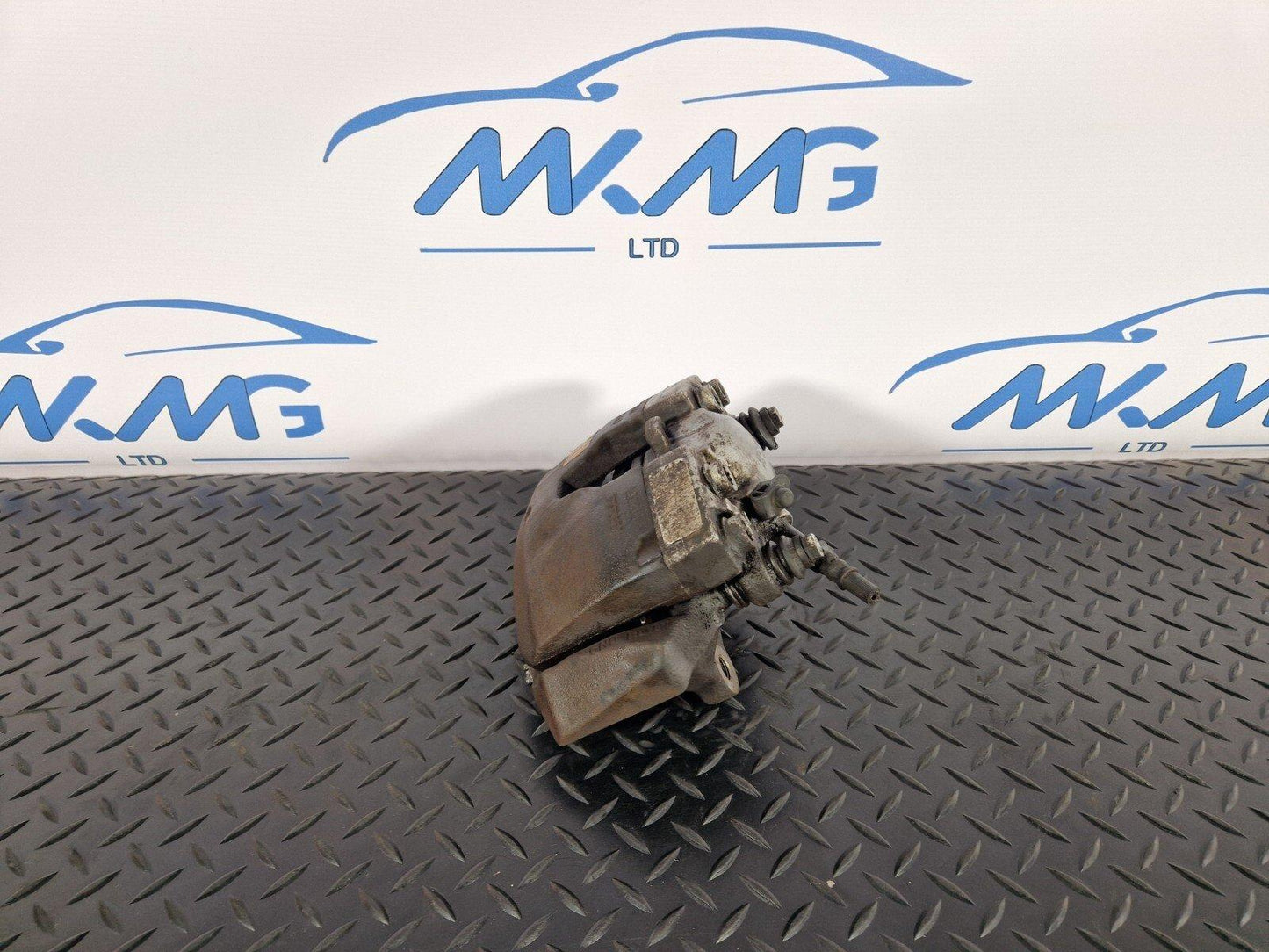 12-18 AUDI A6 C7 GENUINE FRONT RIGHT DIRVER O/S FRONT BRAKE CALIPER 4G0106BM