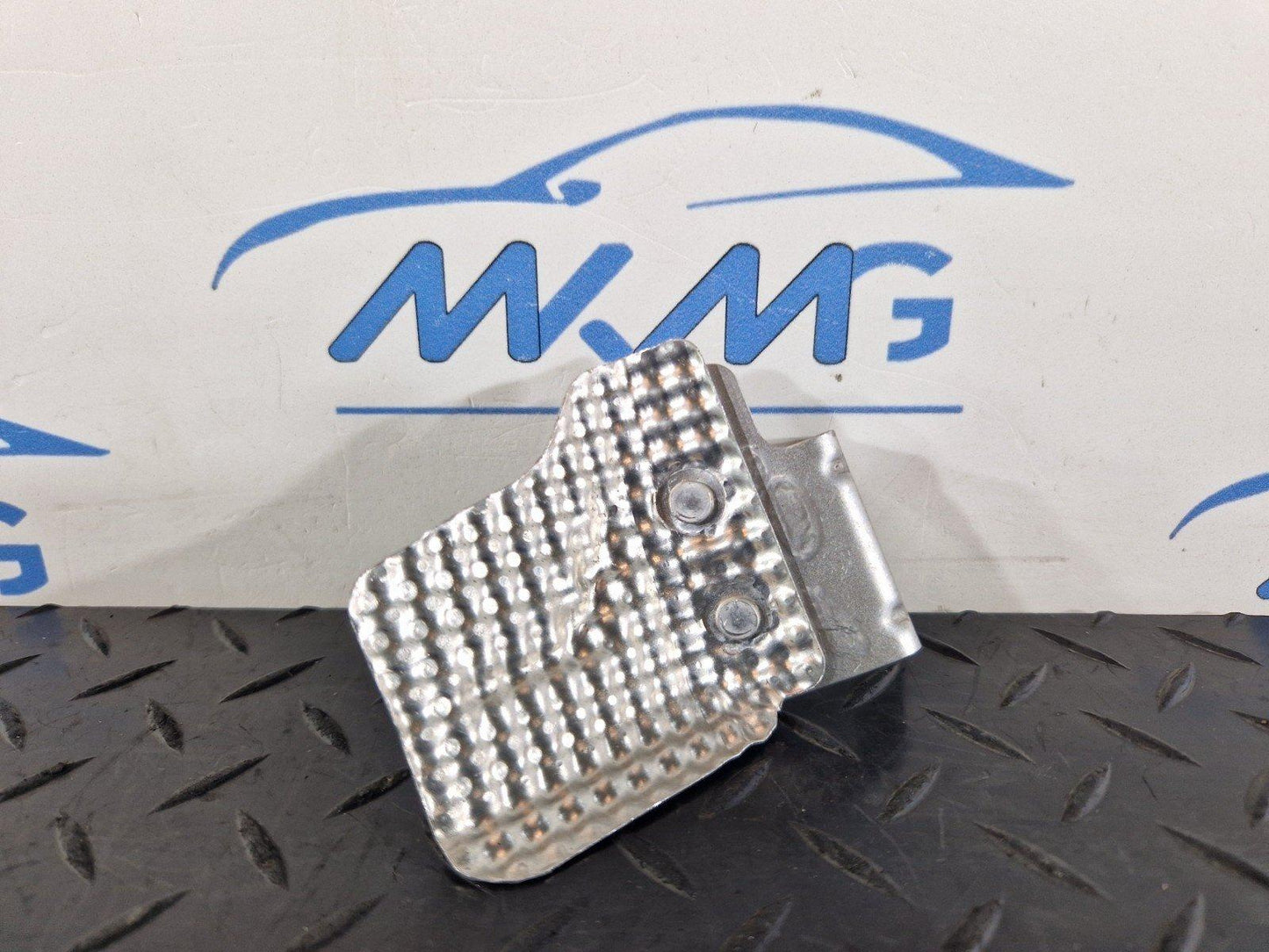 19-ON RANGE ROVER EVOQUE L551 GENUINE HEAT SHIELD M8D2141413EA