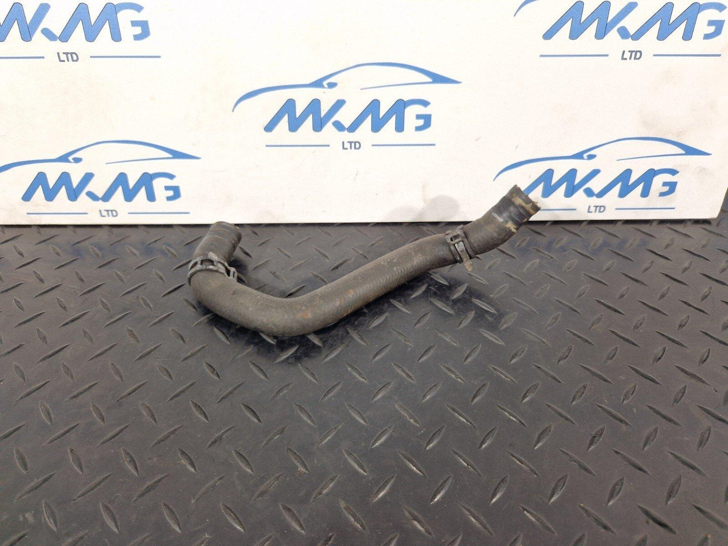 16-19 AUDI A4 B9 GENUINE WATER COOLING PIPE 8W0121448H