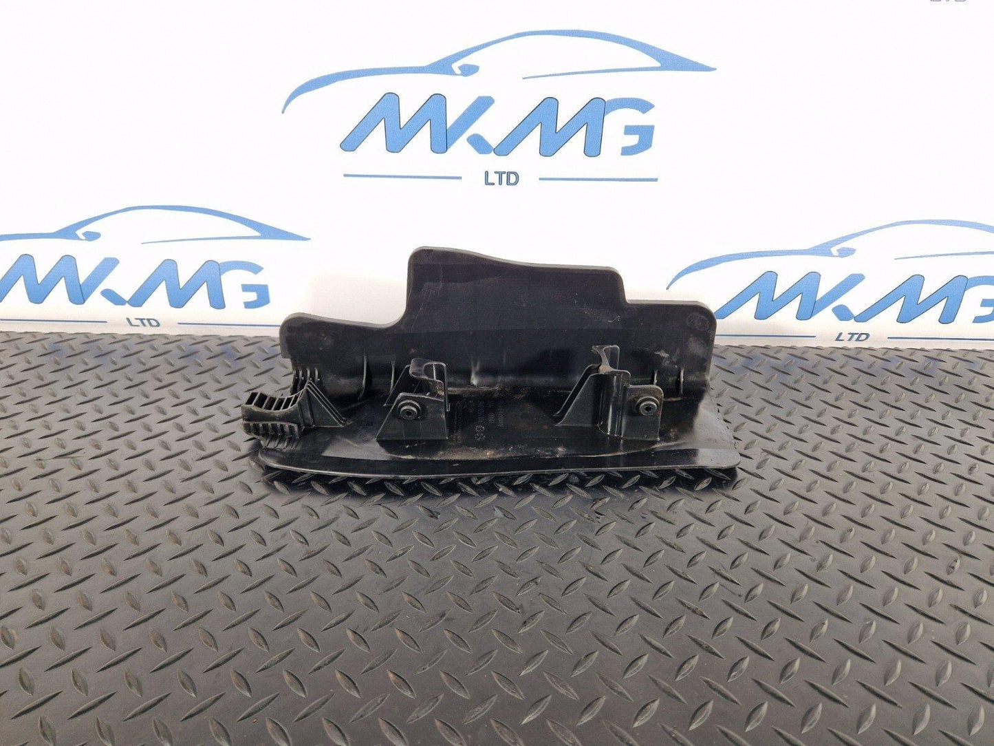 16-23 AUDI A5 F5 SPORTBACK S-LINE REAR RIGHT CONTROL ARM COVER 8W0505416E
