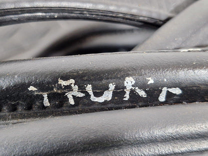 16-19 AUDI A4 B9 SALOON GENUINE TAILGATE BOOT LID RUBBER SEAL 8W5827705C