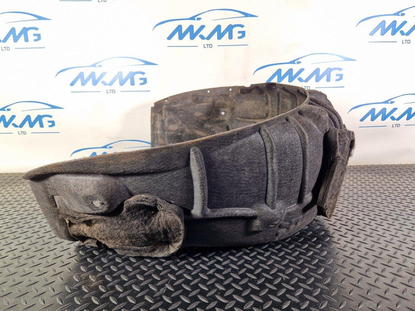 16-19 AUDI A4 AVANT B9 S-LINE WHEEL ARCH LINER REAR LEFT SPLASH GUARD 8W0810172G