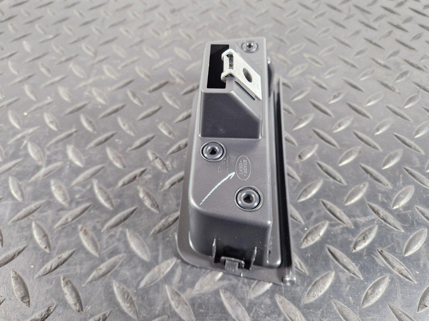 19-ON RANGE ROVER EVOQUE L551 GENUINE FRONT RIGHT DOOR TRIM K8D2434A42