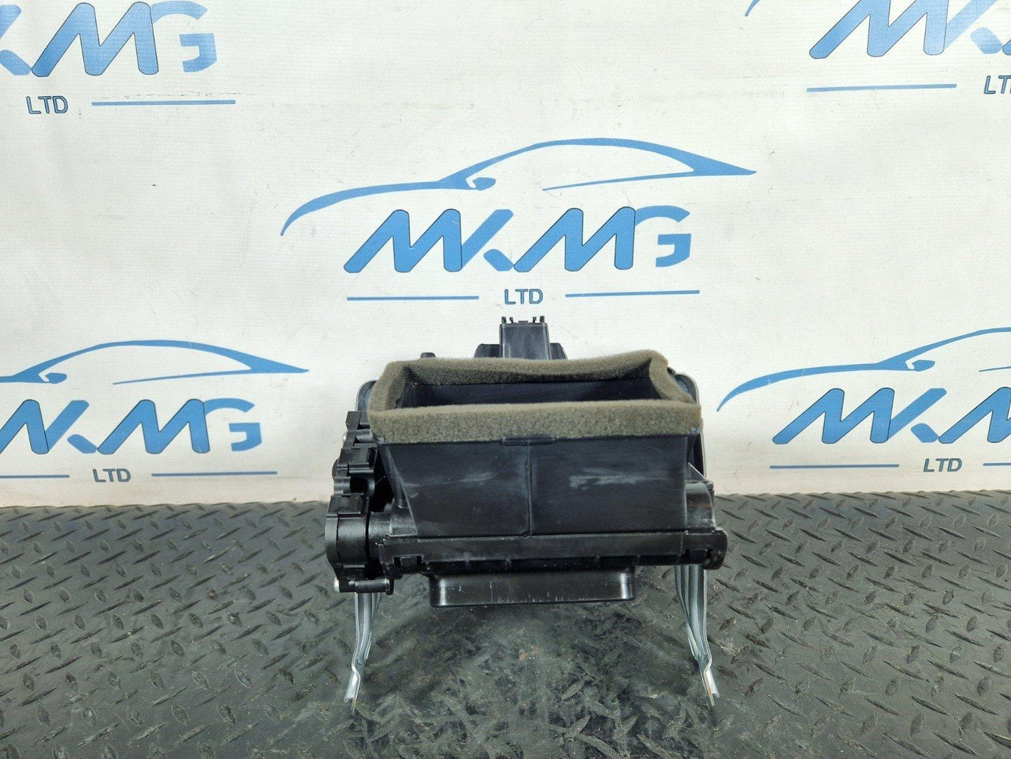 16-19 MERCEDES BENZ GLE W166 CENTER CONSOLE AIR FLOW VENT DUCT TUBE A1668301600