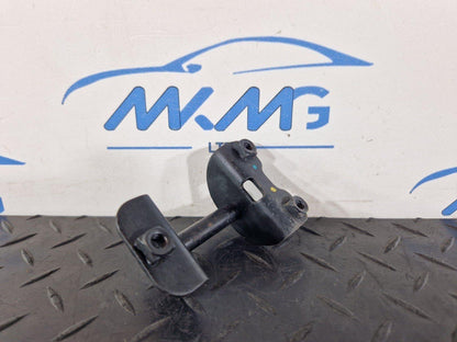 11-19 MERCEDES BENZ ML W166 BONNET HOOD LOCK BRACKET A1668800164