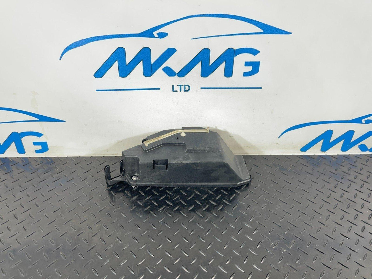 BMW 1 2 X1 X2 SERIES ECU ENGINE BOX COVER 8581751 F40 F44 F45 F46 F48 F39