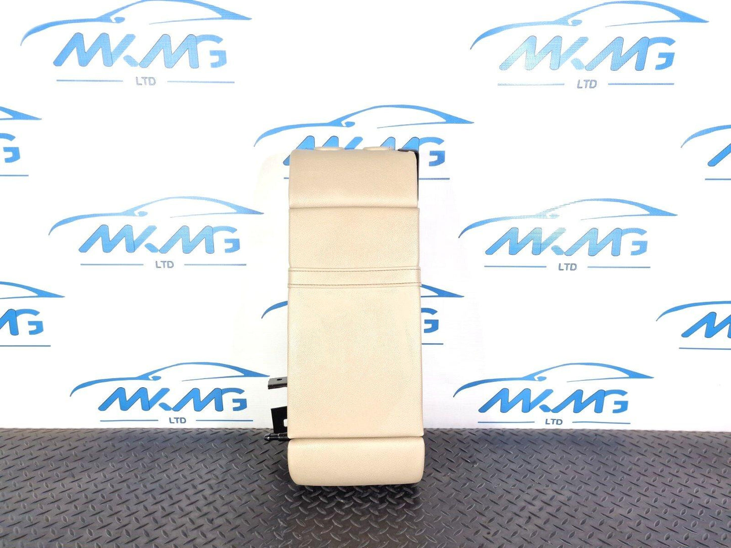 14-21 MERCEDES C CLASS W205 OEM REAR ARM REST SEAT BACK A2059200324