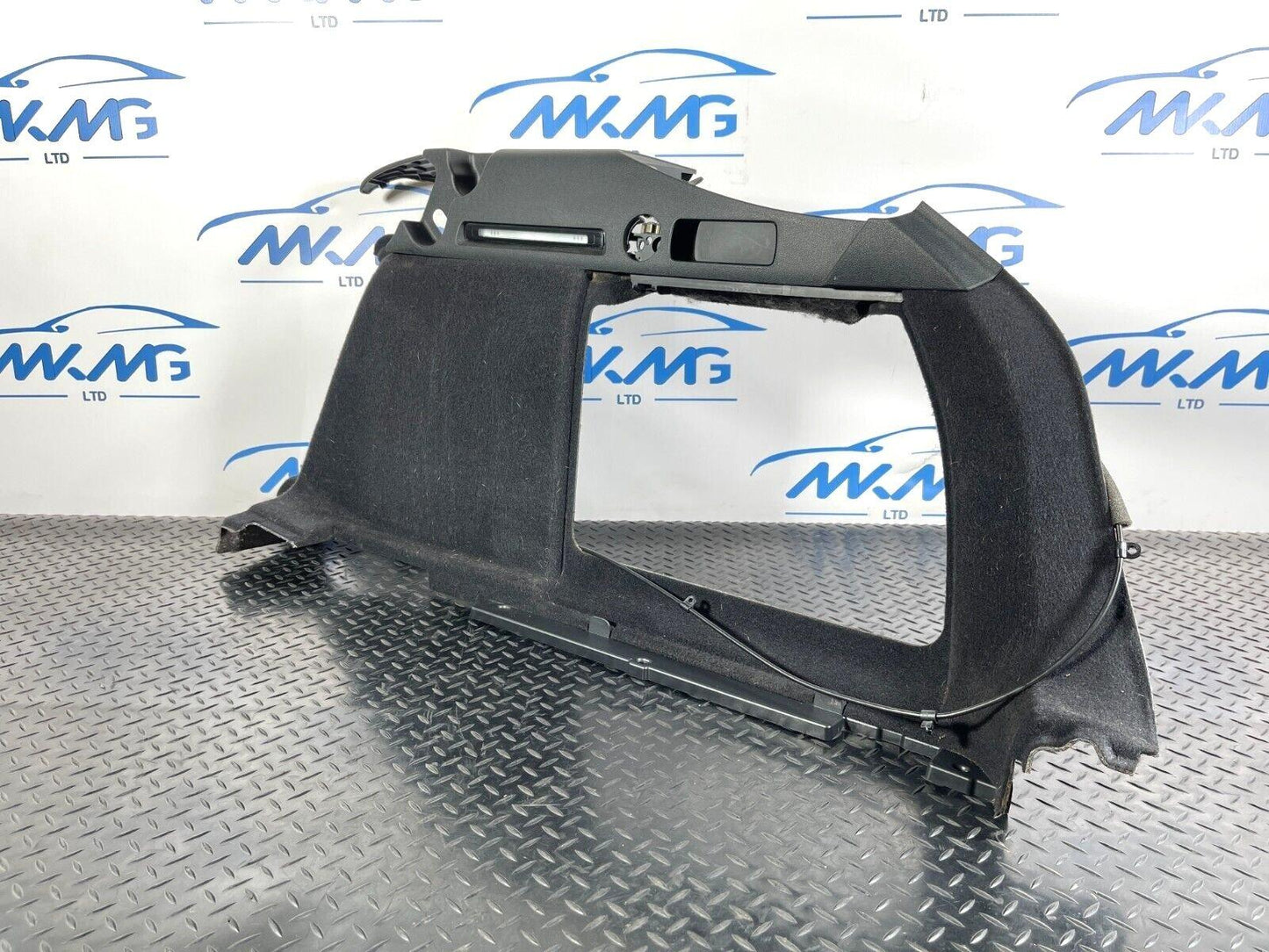 16-19 AUDI A4 B9 STATE GENUINE REAR RIGHT DRIVER SIDE BOOT TRIM PANEL 8W9863880
