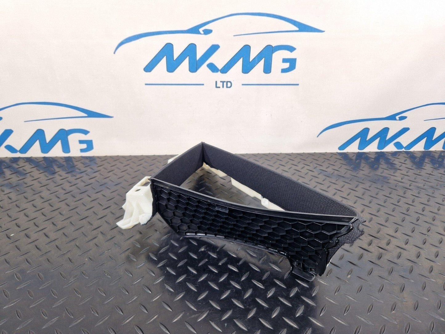 16-23 AUDI A5 F5 SPORTBACK LEFT BLACK C-PILLAR TRIM COVER 8W8867287A