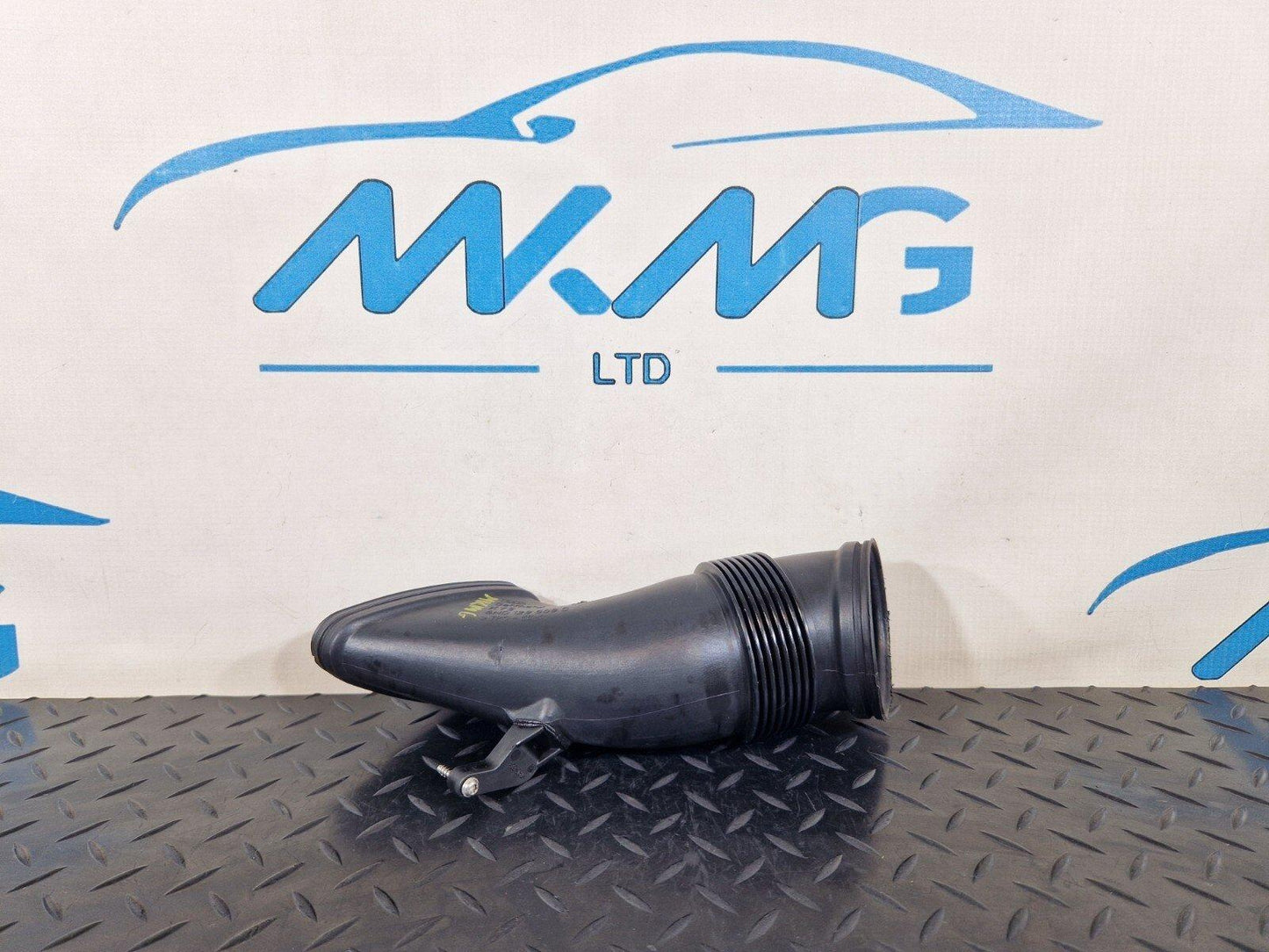 10-17 AUDI A8 4H FRONT LEFT N/S AIR INTAKE MANIFOLD DUCT PIPE 4H0129509C