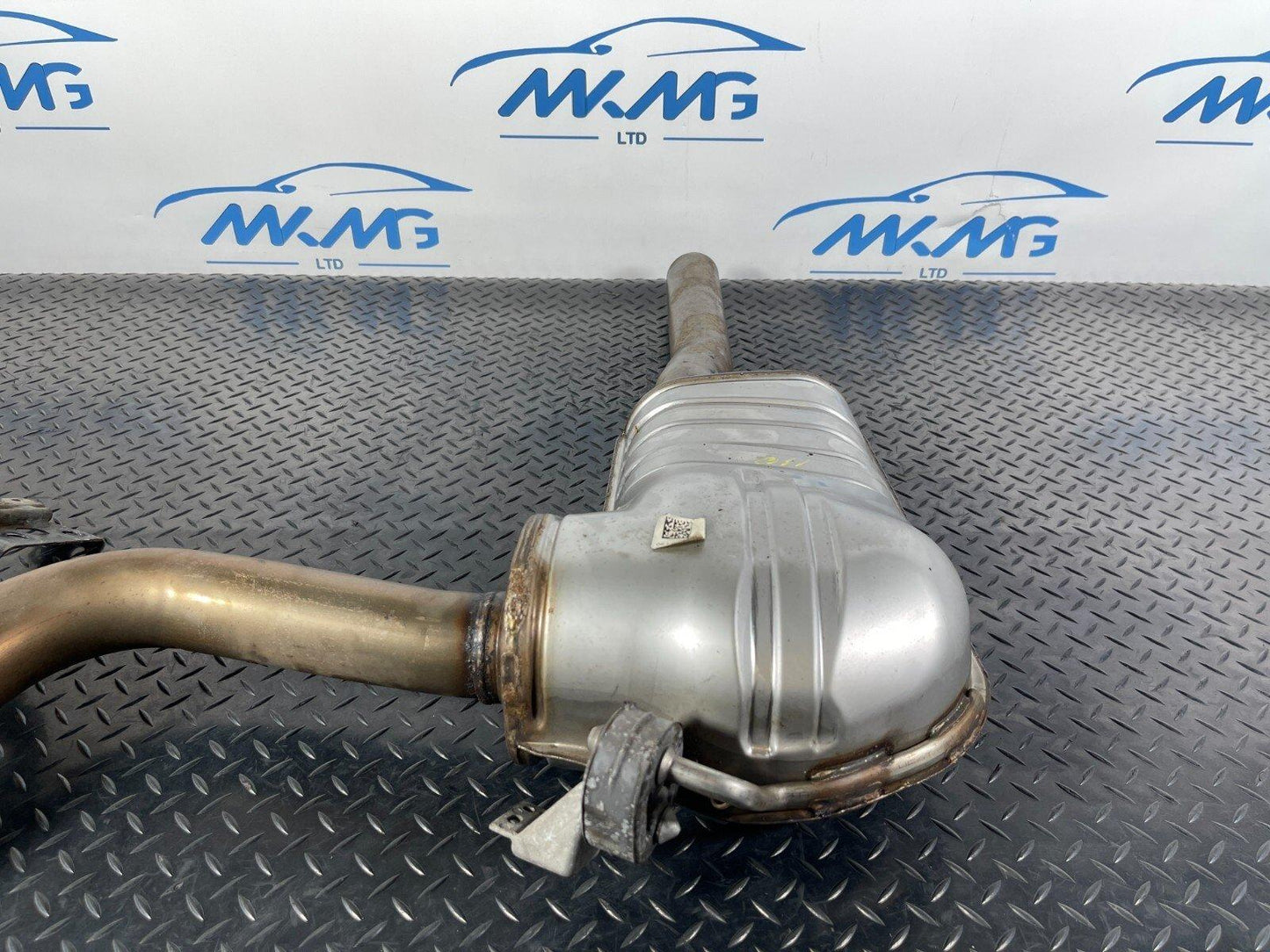 16-23 AUDI A5 F5 SPORTBACK S-LINE REAR EXHAUST MUFFLER SILENCER 8W0253411Q