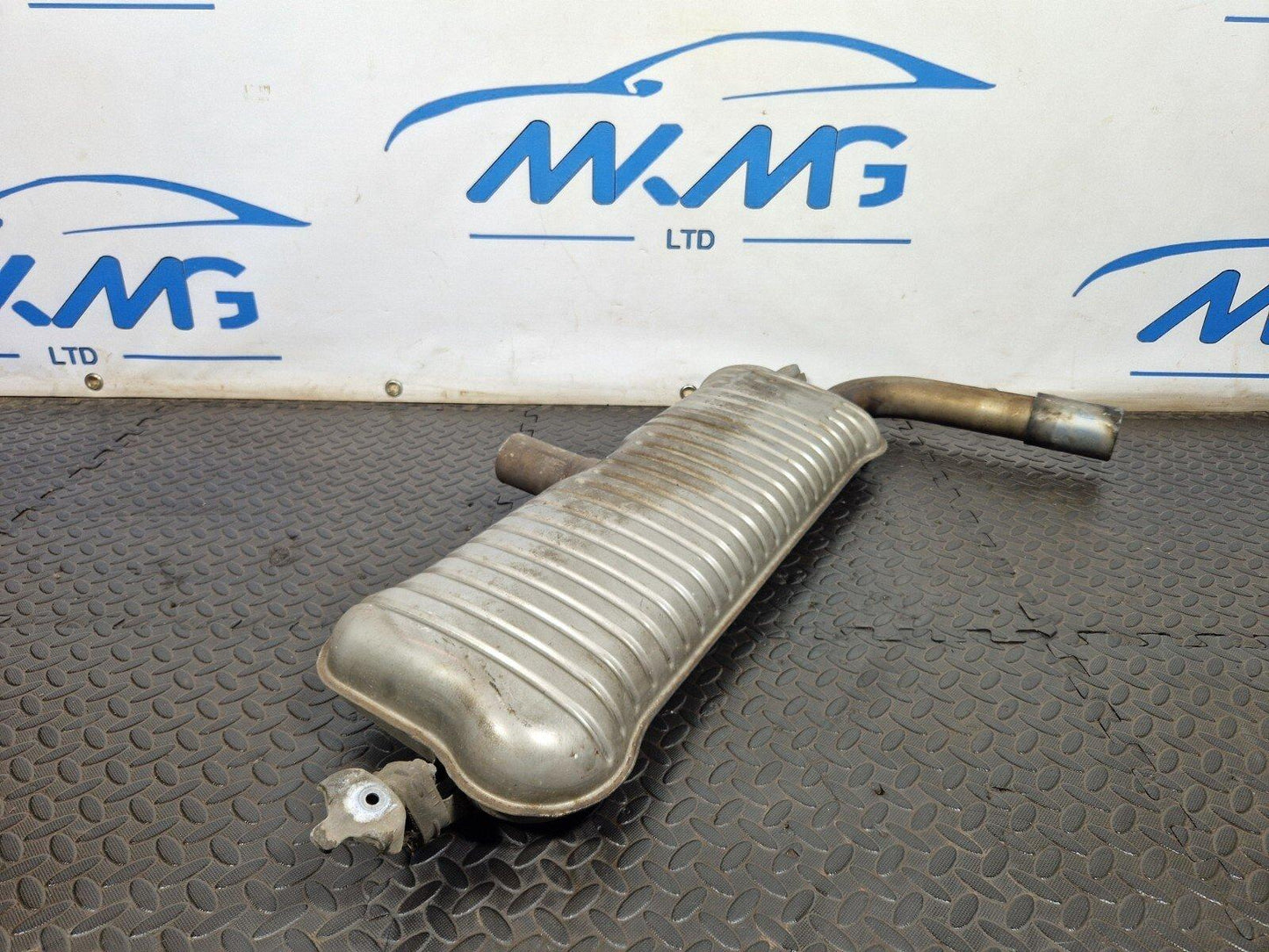 14-21 BMW 2 X1 SERIES F45 F46 F48 GENUINE EXHAUST SILENCER BACK BOX 8577090