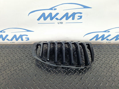 20-24 BMW 1 SERIES F40 FRONT BUMPER RIGHT SIDE KIDNEY GRILL 7450957 (DAMAGED)