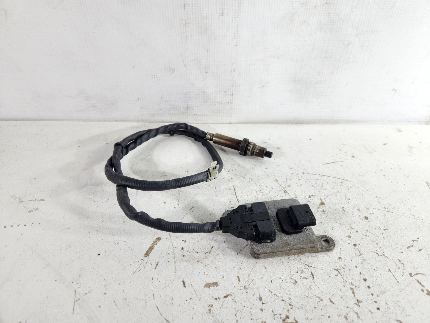Mercedes-Benz E-Class W212 Genuine Lambda Oxygen Sensor A0009051612
