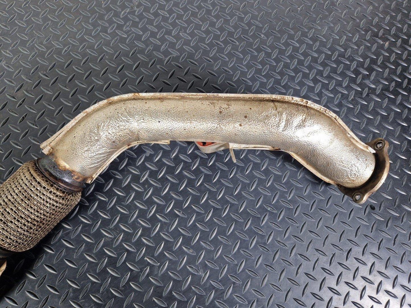 16-19 AUDI A4 B9 S-LINE EXHAUST FLEXIBLE PIPE 8W0253300E